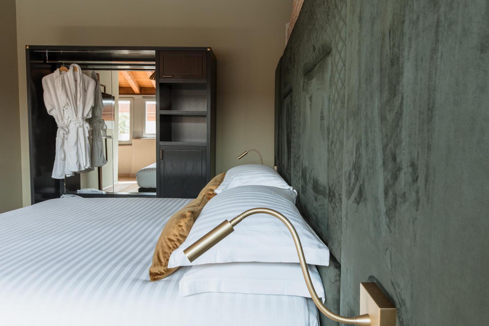 Pavillon Suite & Apartments Peschiera del Garda Esterno foto