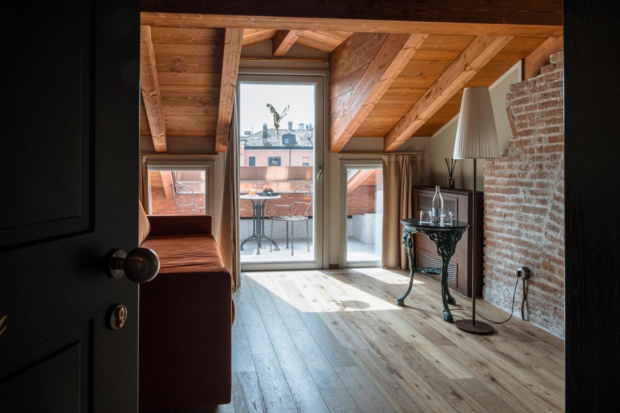 Pavillon Suite & Apartments Peschiera del Garda Esterno foto