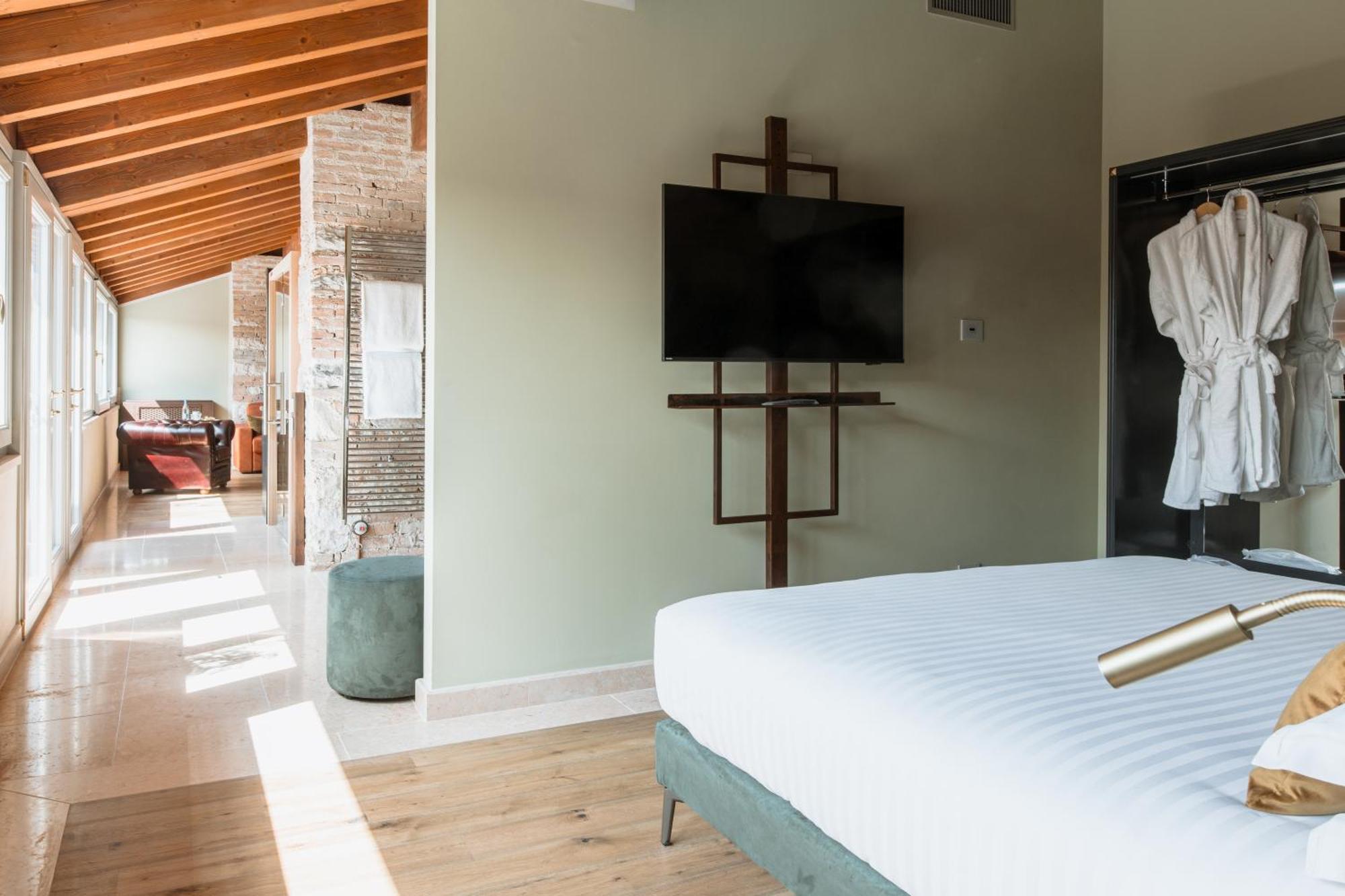 Pavillon Suite & Apartments Peschiera del Garda Esterno foto