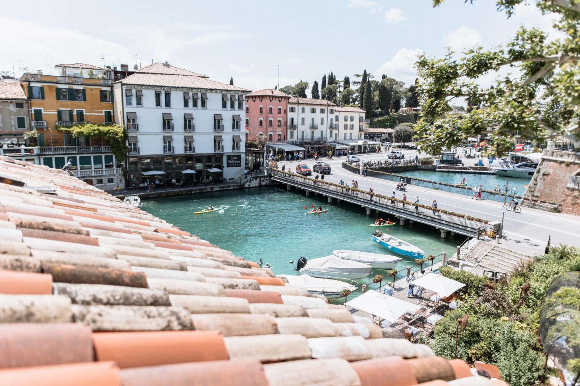 Pavillon Suite & Apartments Peschiera del Garda Esterno foto
