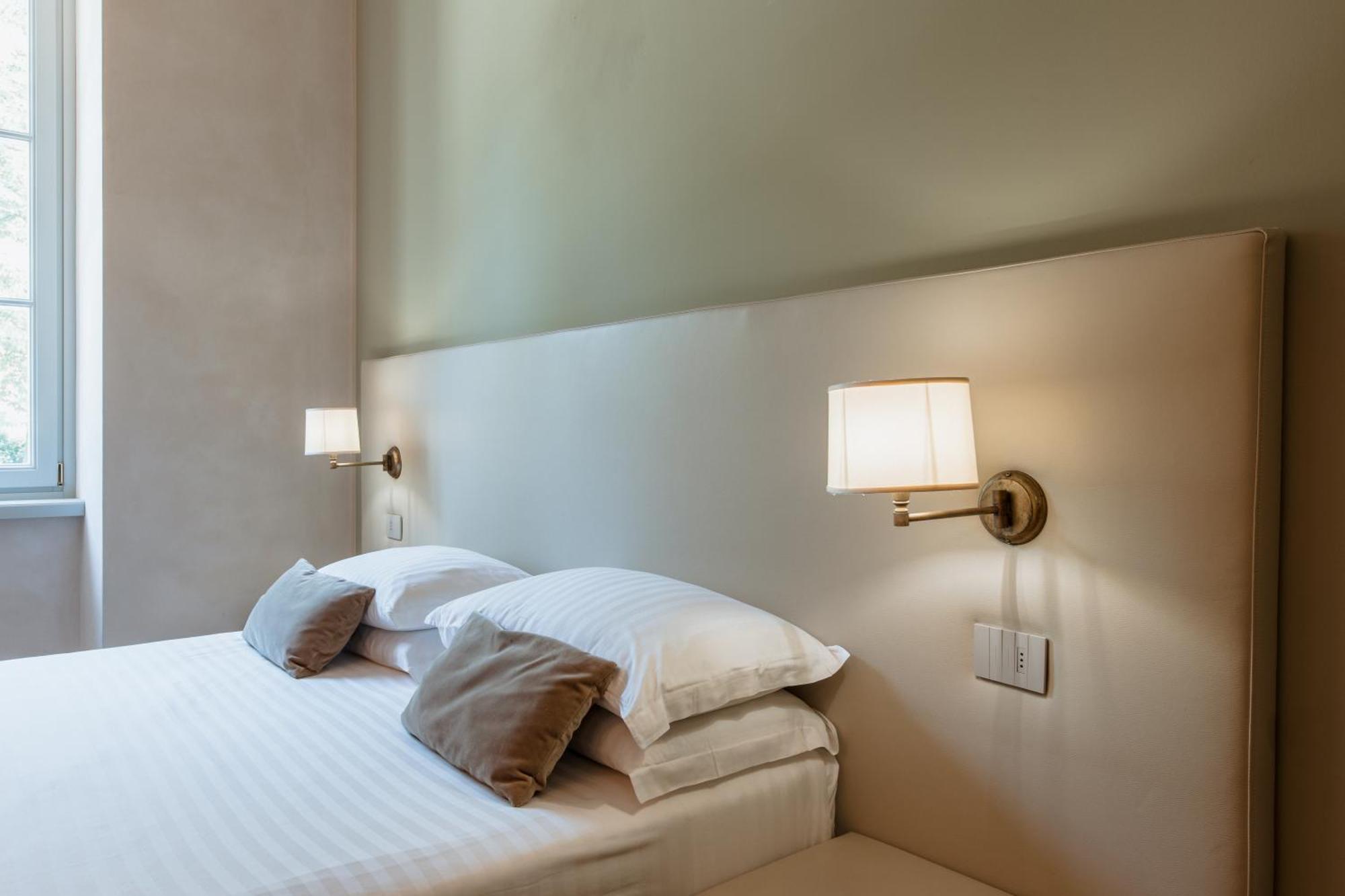 Pavillon Suite & Apartments Peschiera del Garda Esterno foto